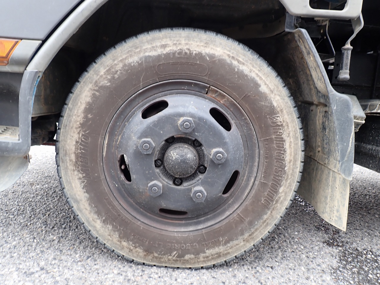 MITSUBISHI Canter