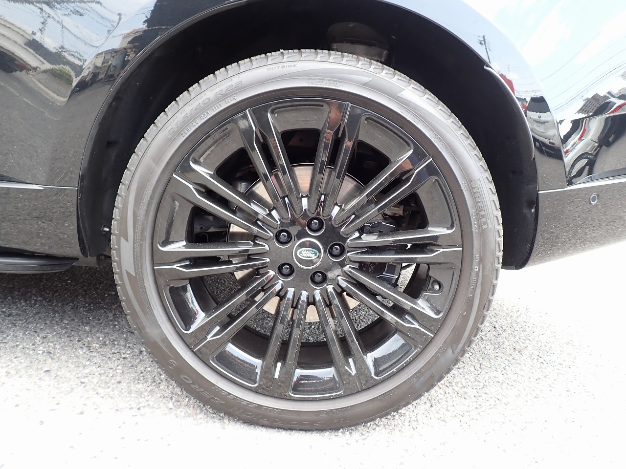 LAND ROVER RANGE ROVER VELAR