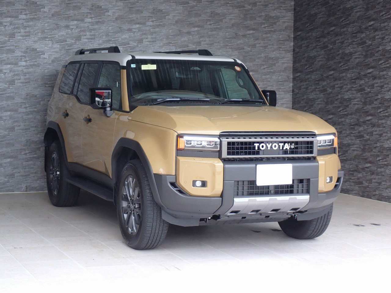 TOYOTA Land Cruiser 250