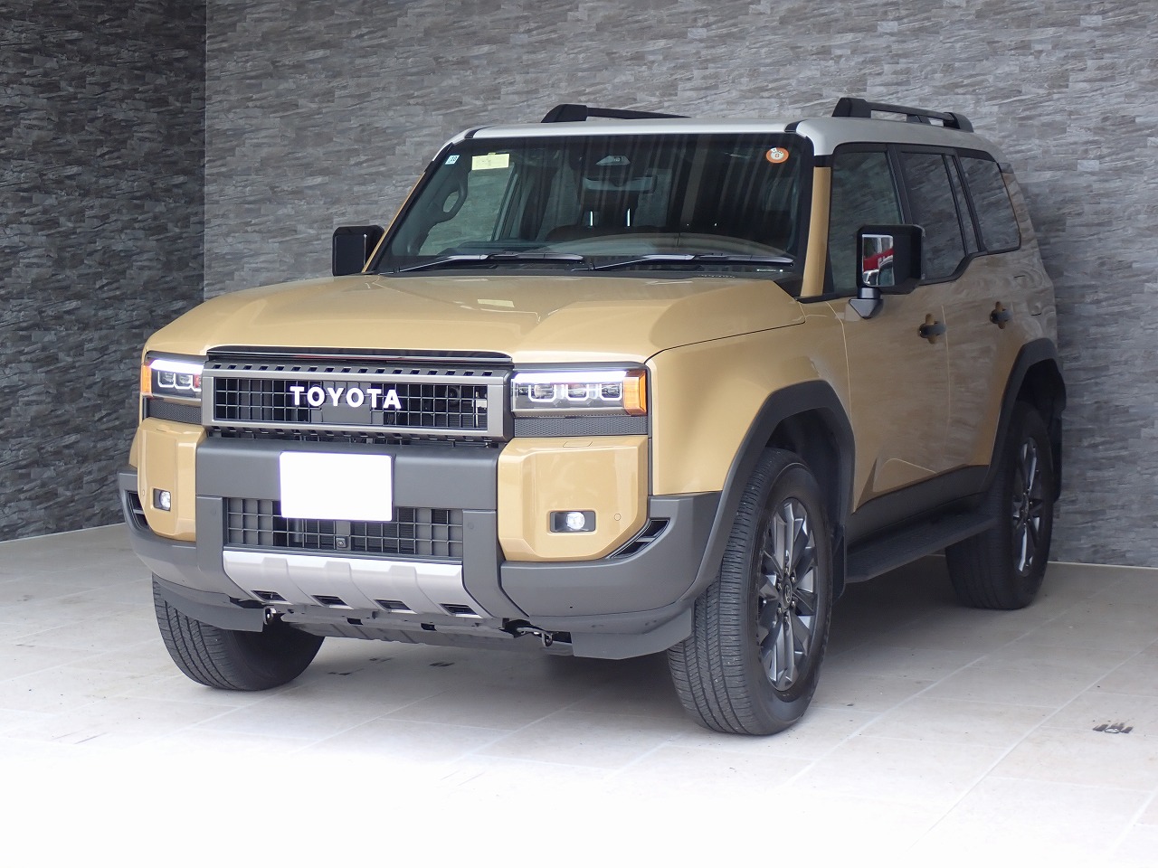 TOYOTA Land Cruiser 250
