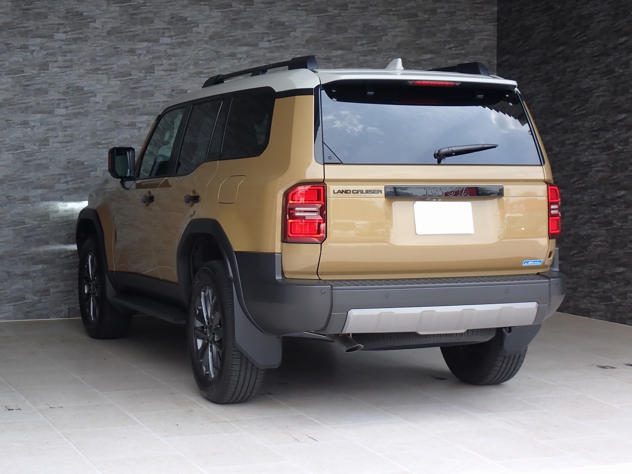 TOYOTA Land Cruiser 250