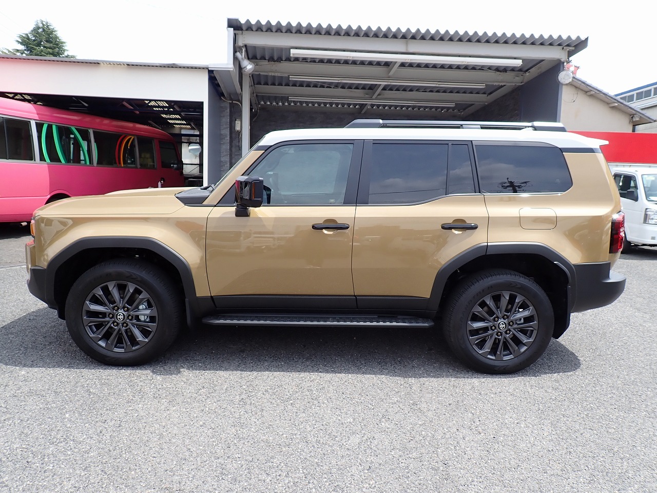 TOYOTA Land Cruiser 250