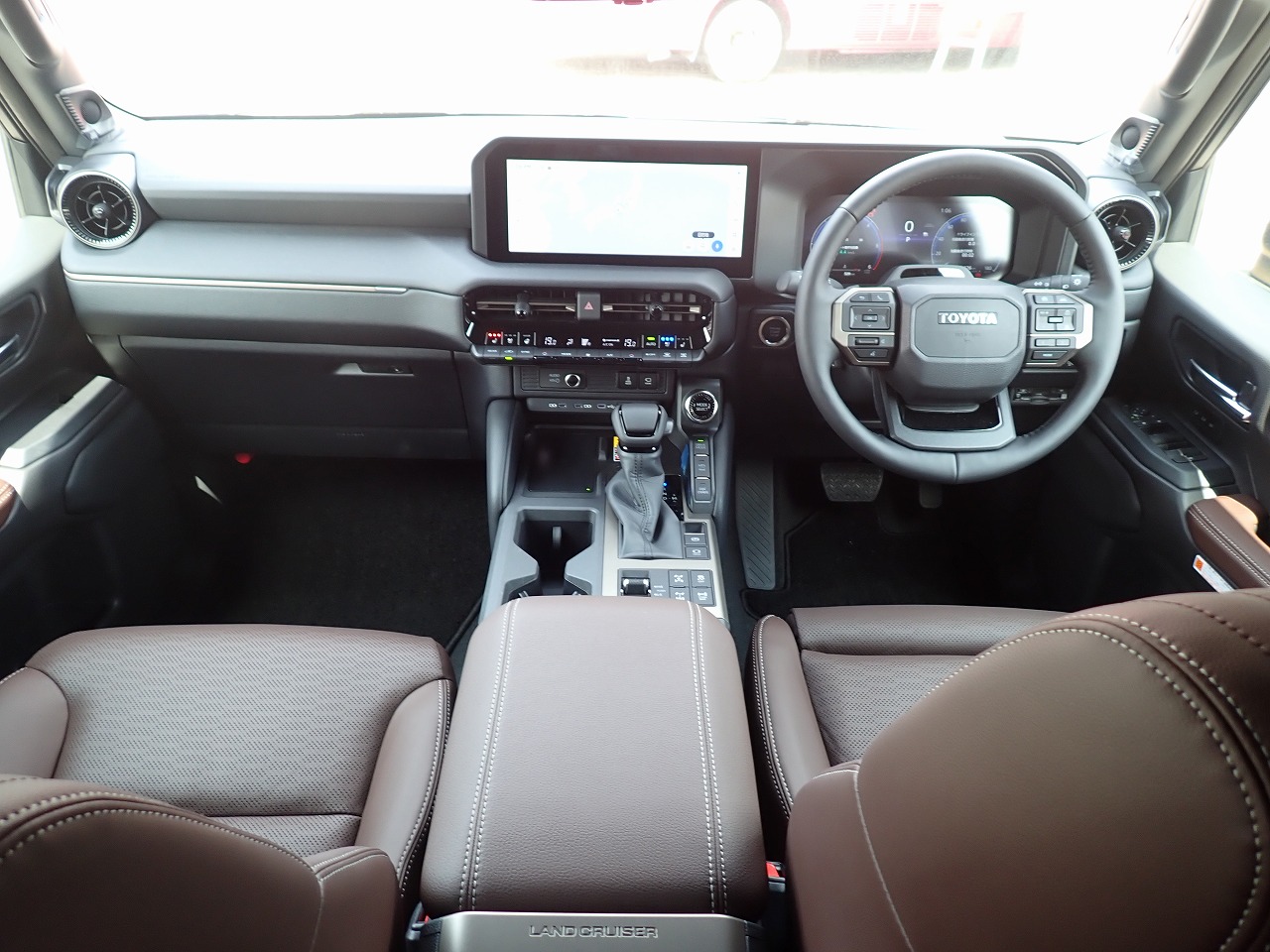 TOYOTA Land Cruiser 250