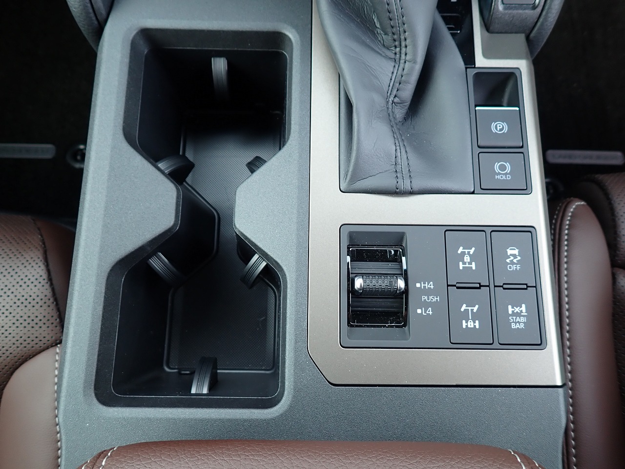 TOYOTA Land Cruiser 250