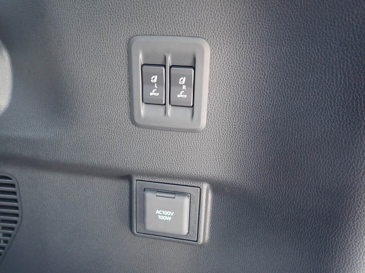 TOYOTA Land Cruiser 250