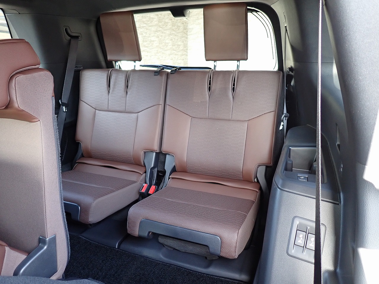 TOYOTA Land Cruiser 250