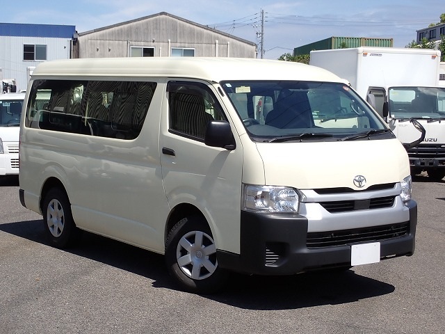 TOYOTA Hiace Wagon