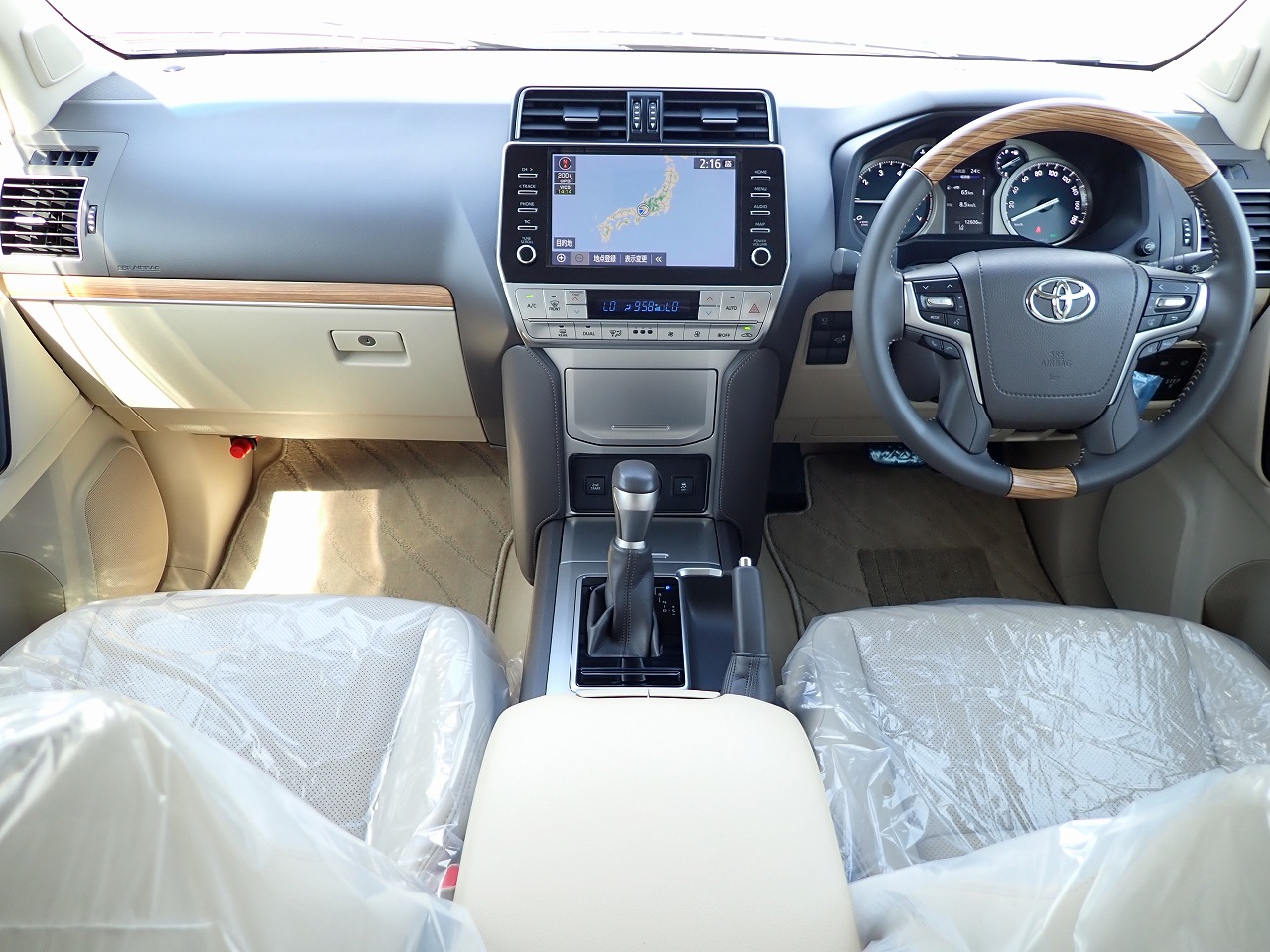 TOYOTA Land Cruiser Prado