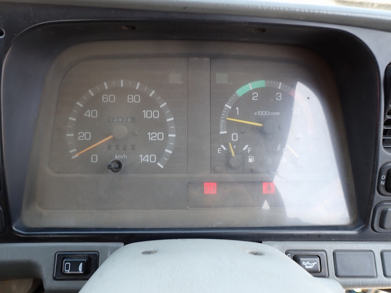 MITSUBISHI Canter
