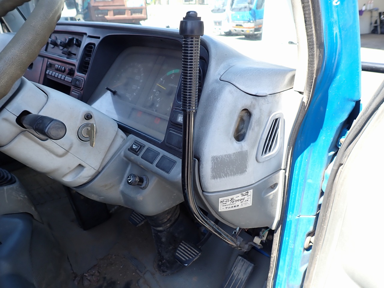 MITSUBISHI Canter