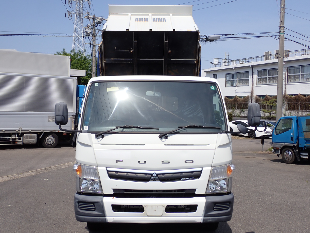 MITSUBISHI Canter