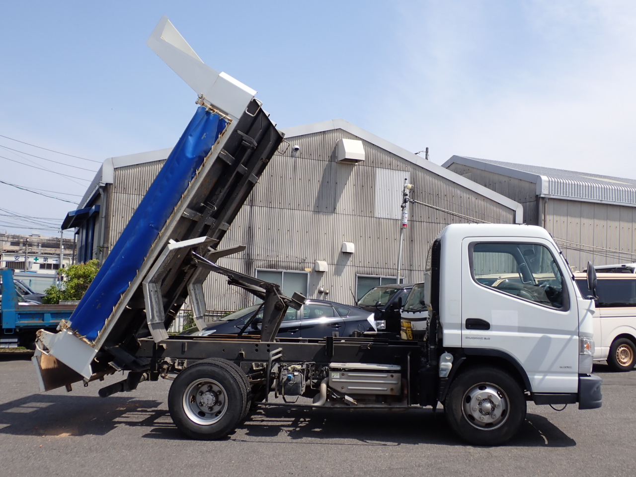 MITSUBISHI Canter