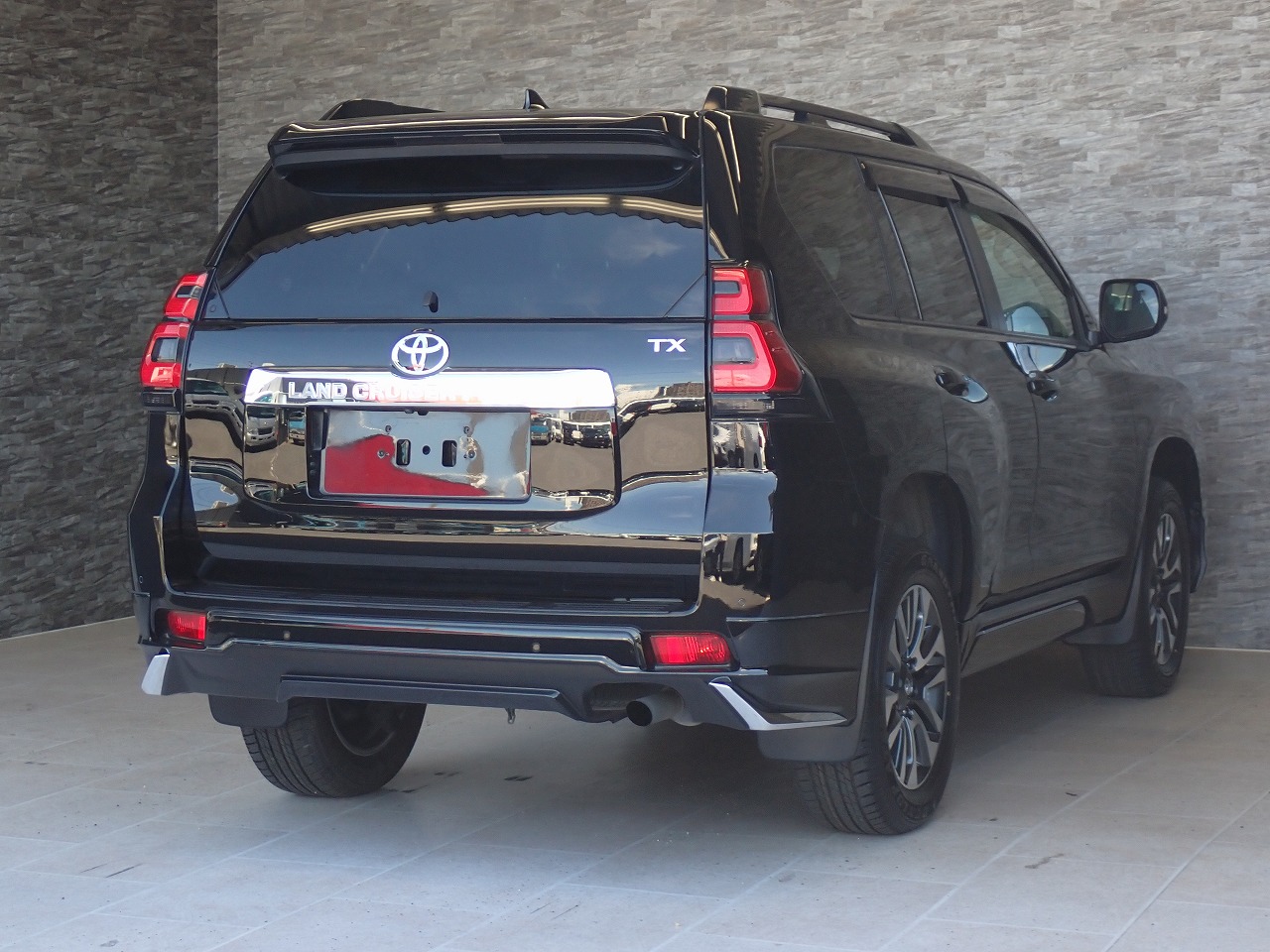TOYOTA Land Cruiser Prado