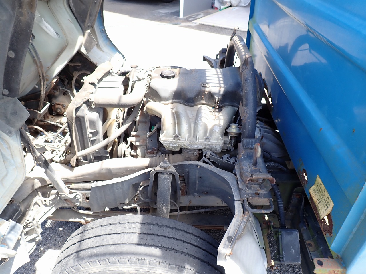 MITSUBISHI Canter
