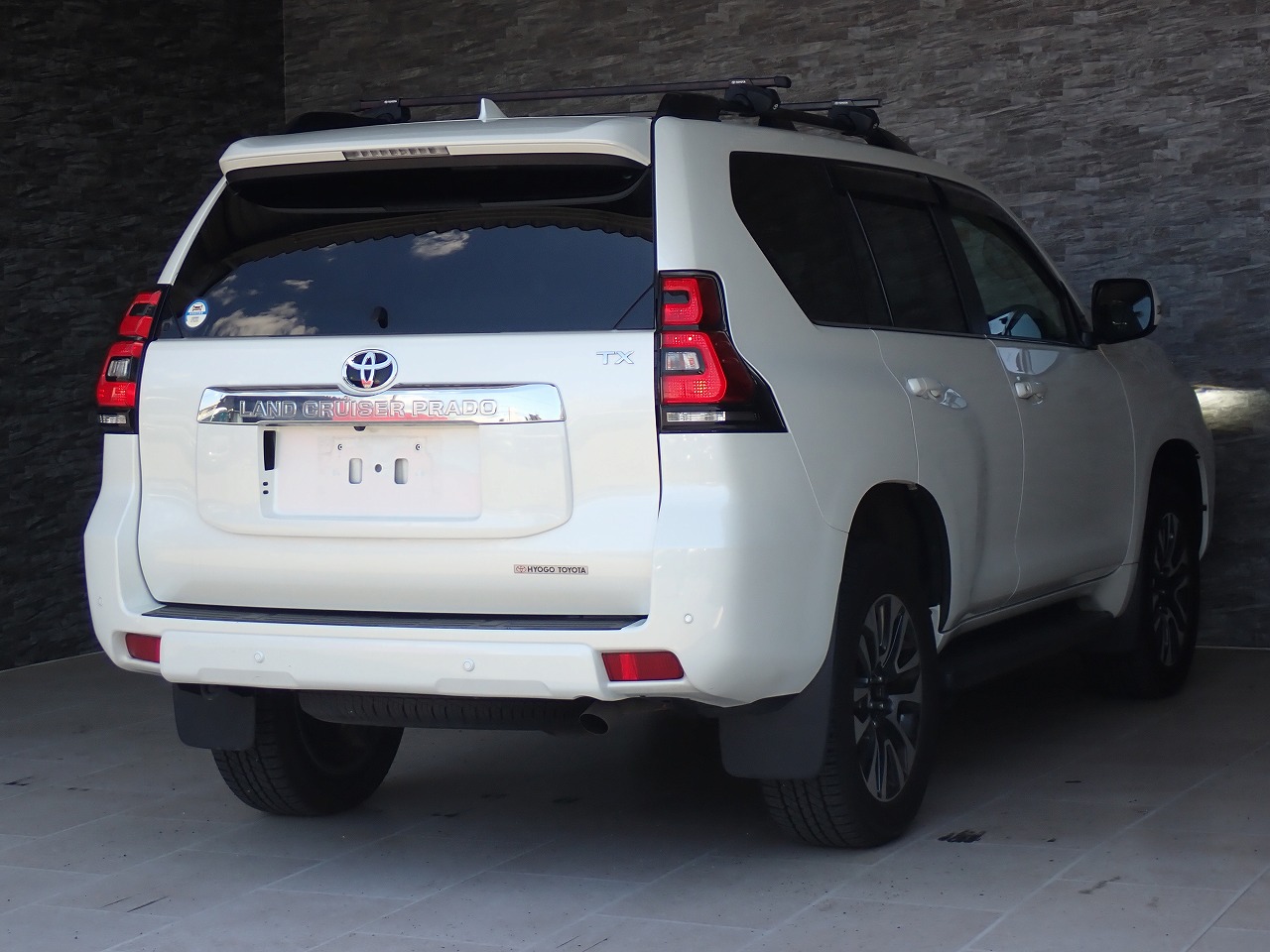 TOYOTA Land Cruiser Prado