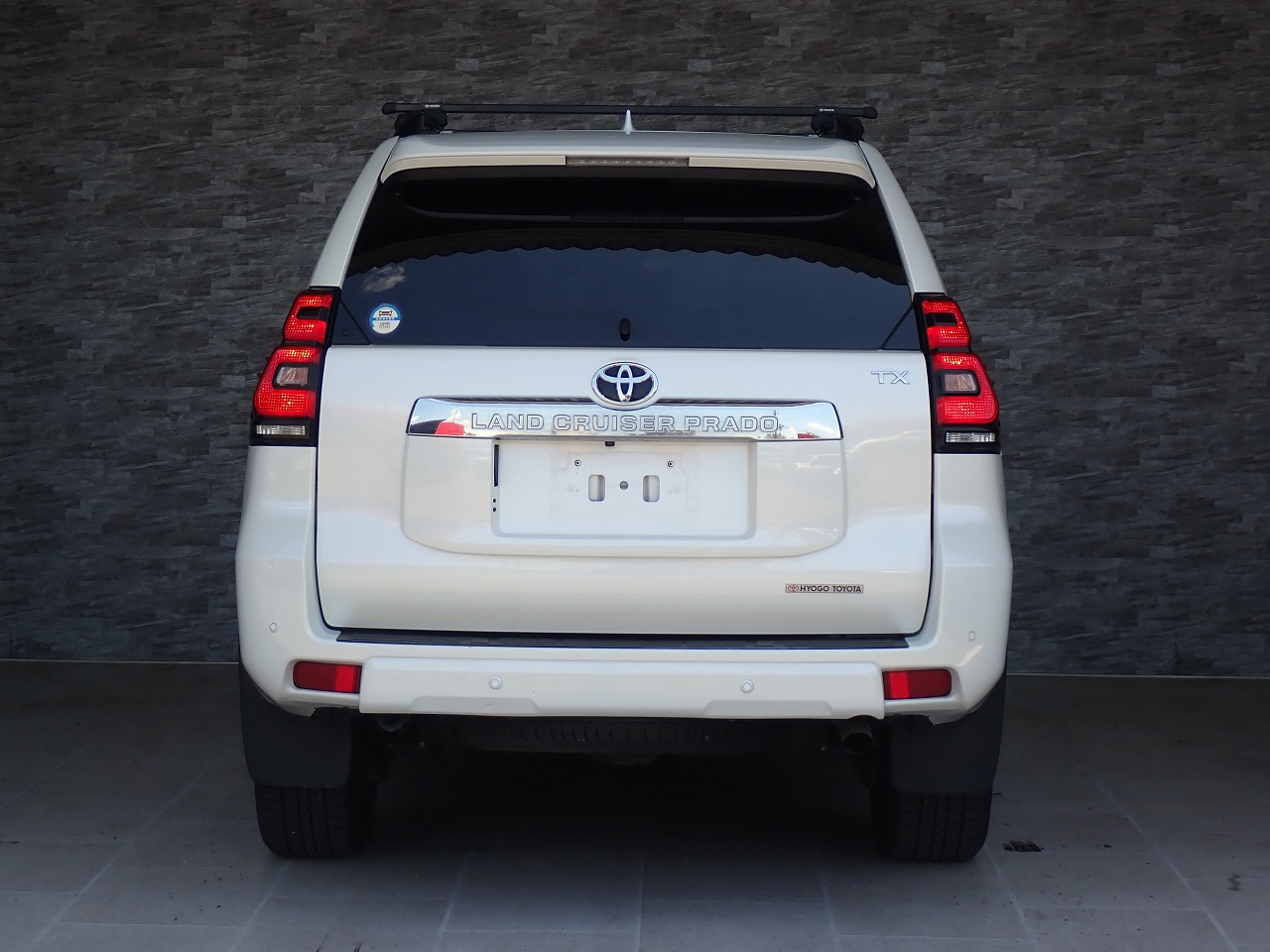 TOYOTA Land Cruiser Prado