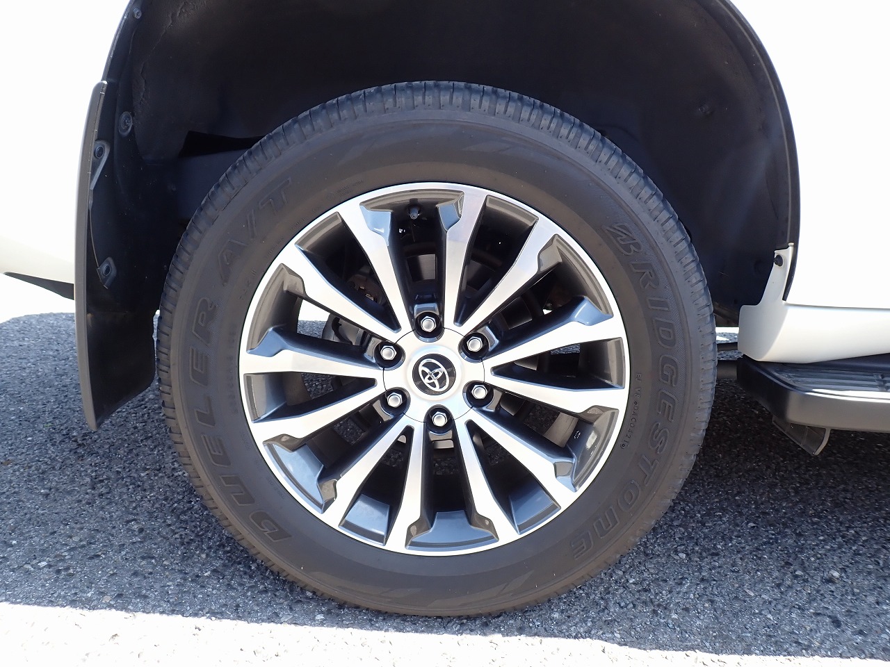 TOYOTA Land Cruiser Prado