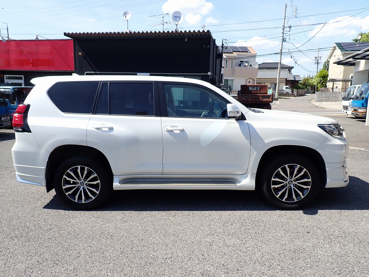 TOYOTA Land Cruiser Prado