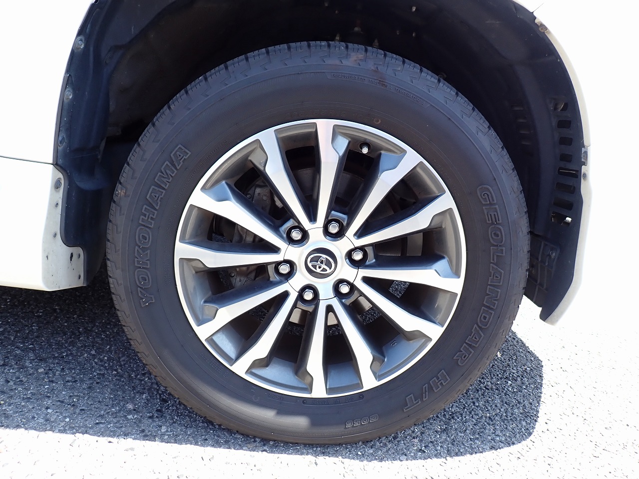 TOYOTA Land Cruiser Prado