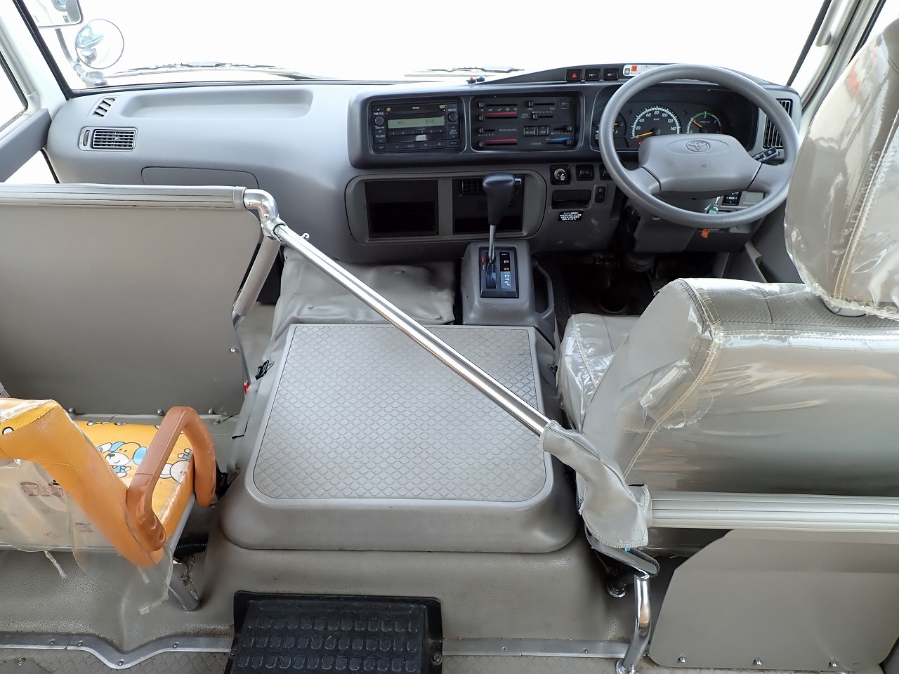 TOYOTA Coaster