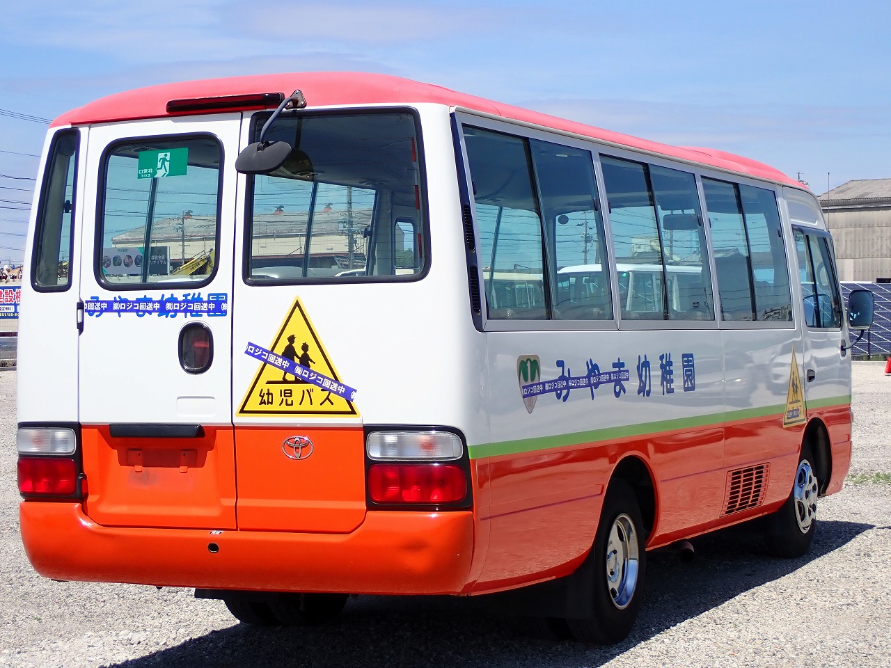 TOYOTA Coaster