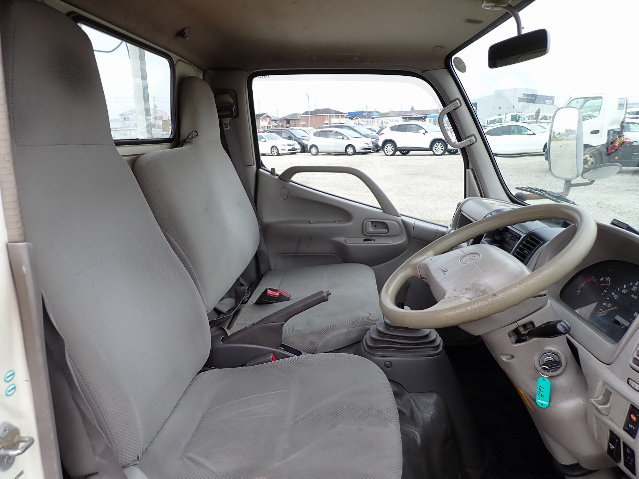 TOYOTA Dyna Truck
