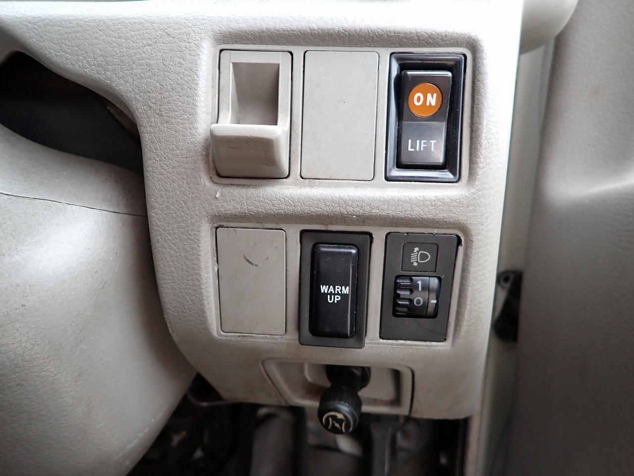 TOYOTA Dyna Truck