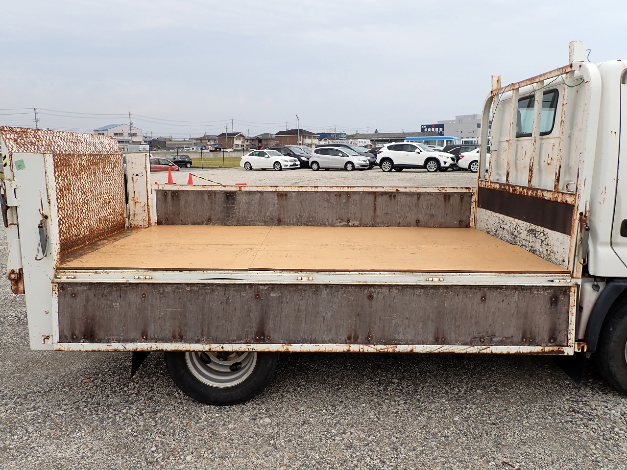 TOYOTA Dyna Truck