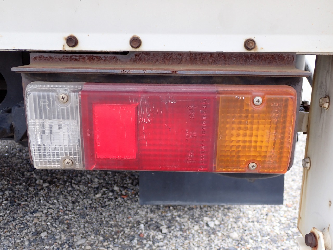 TOYOTA Dyna Truck