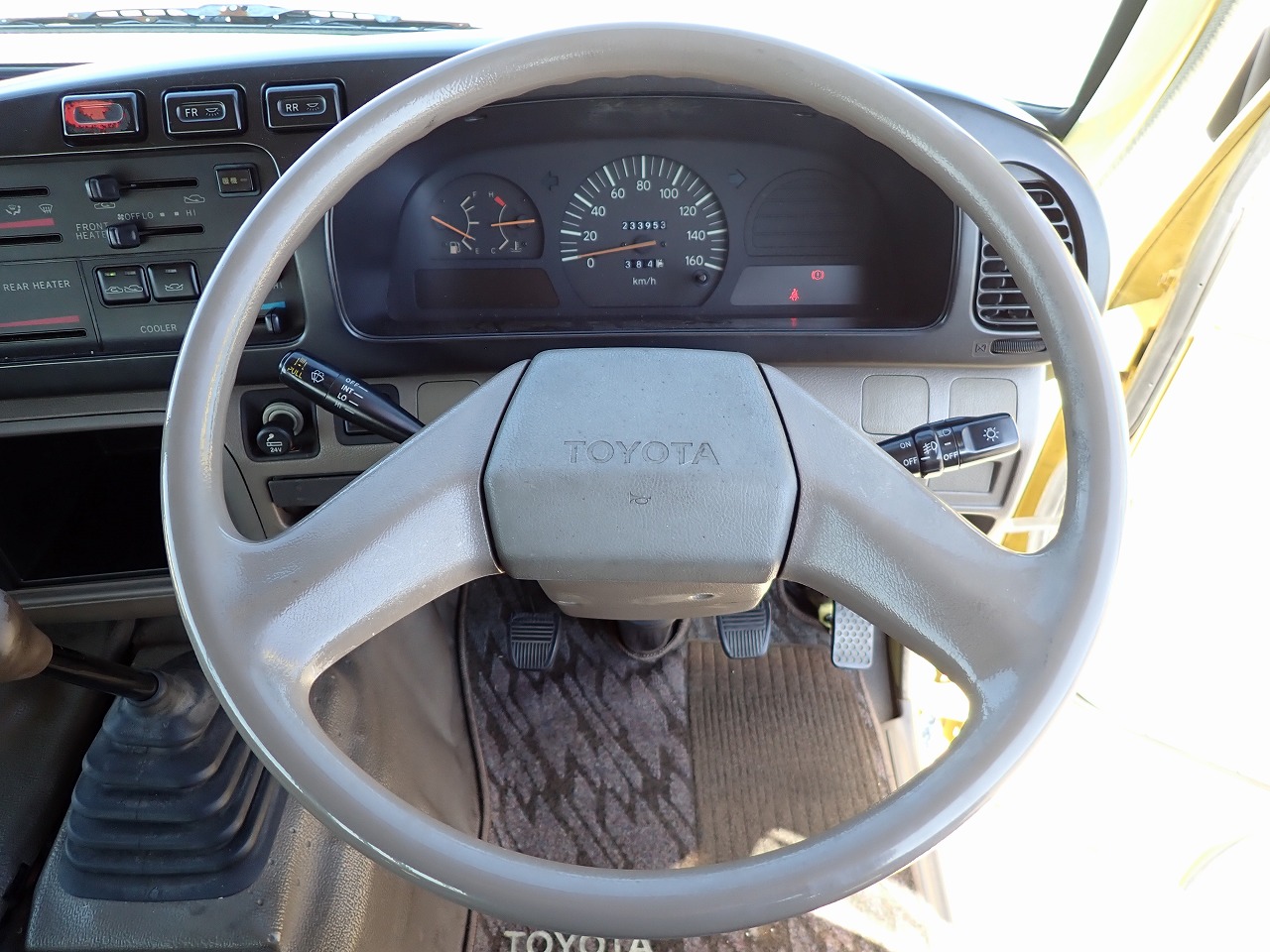 TOYOTA Coaster