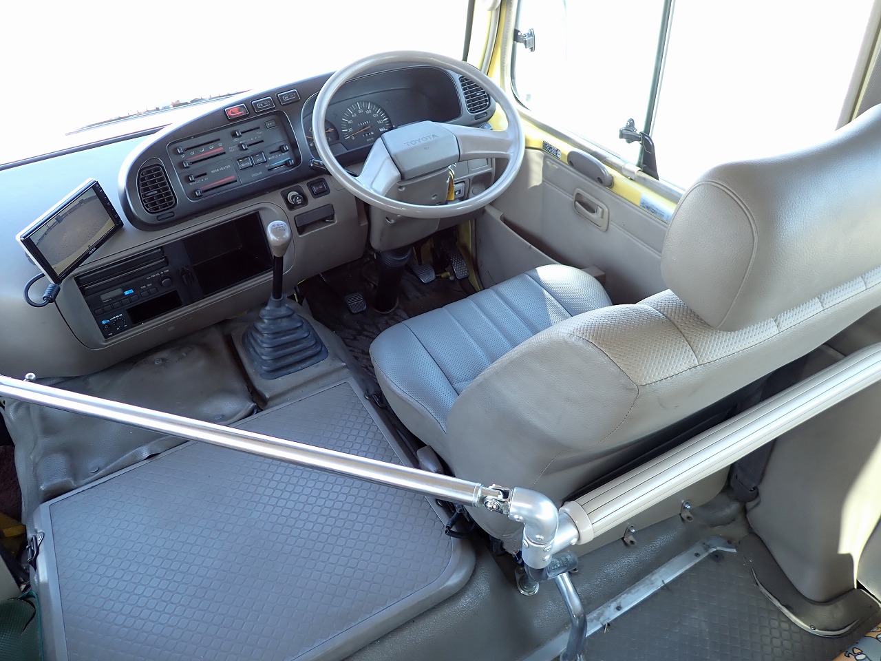 TOYOTA Coaster