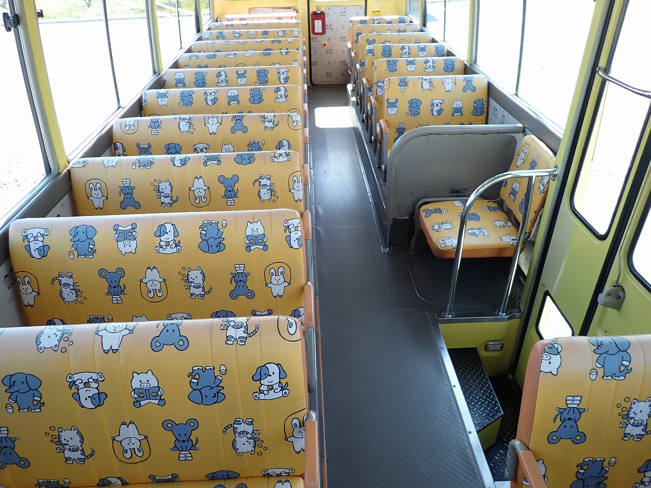 TOYOTA Coaster