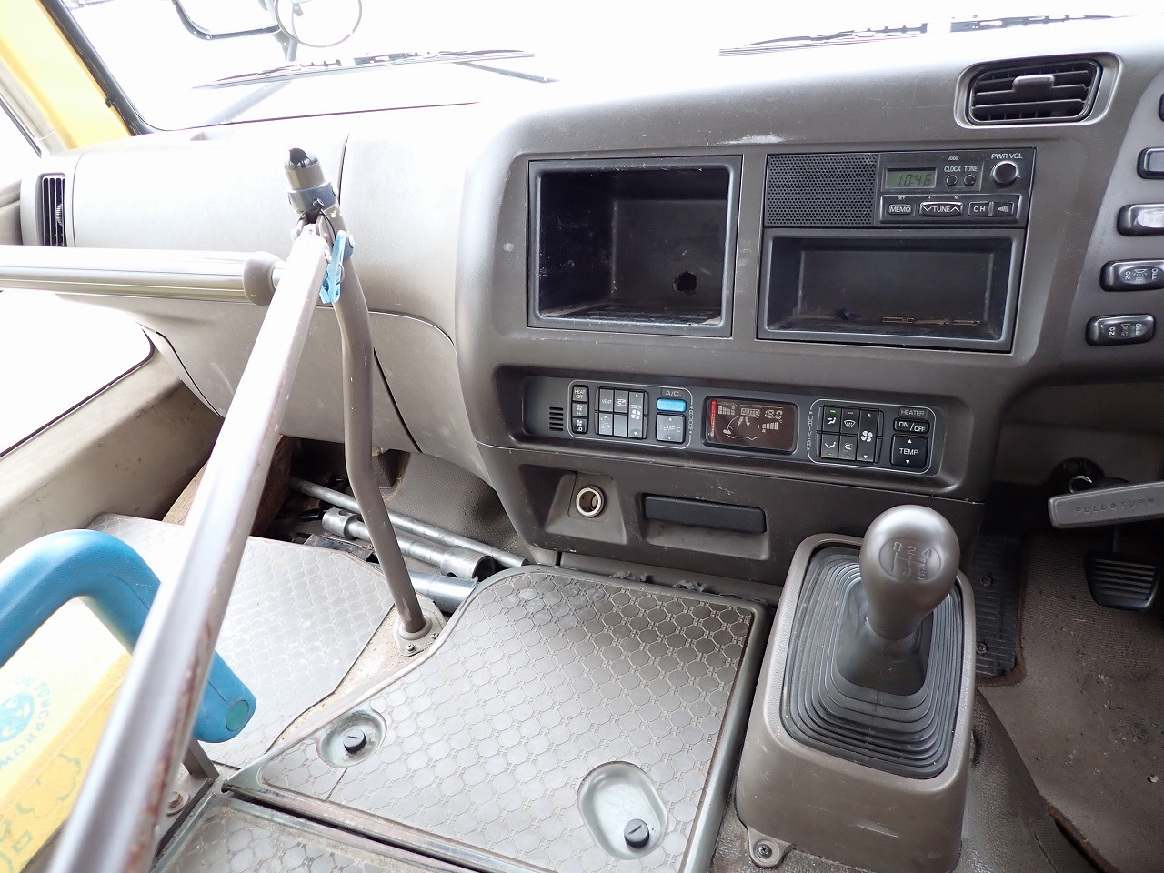 MITSUBISHI Rosa