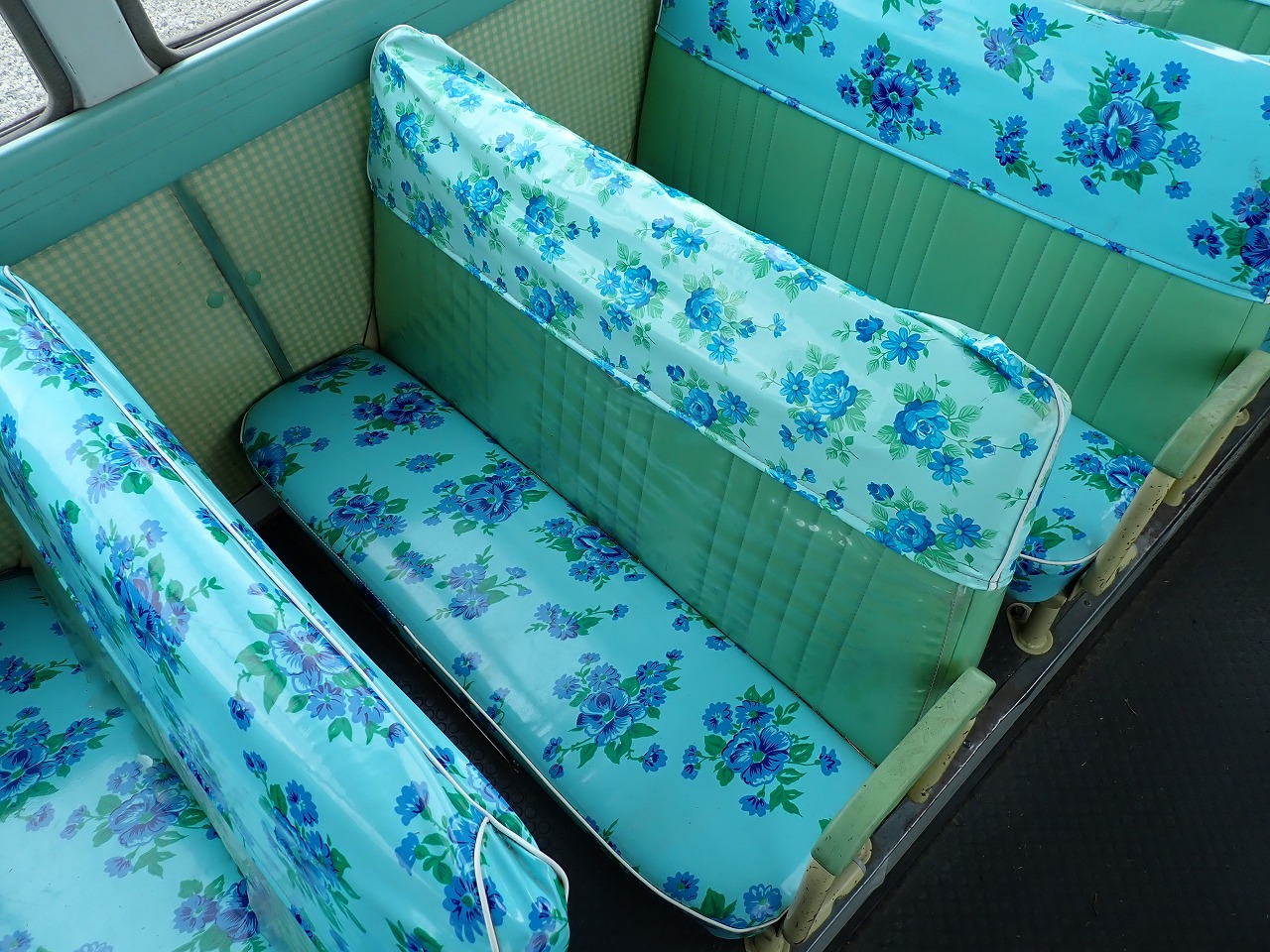 NISSAN Civilian Bus