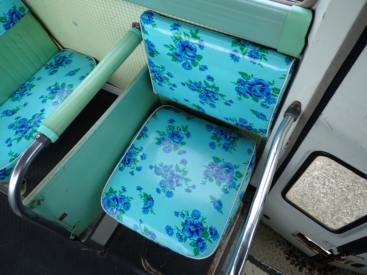 NISSAN Civilian Bus