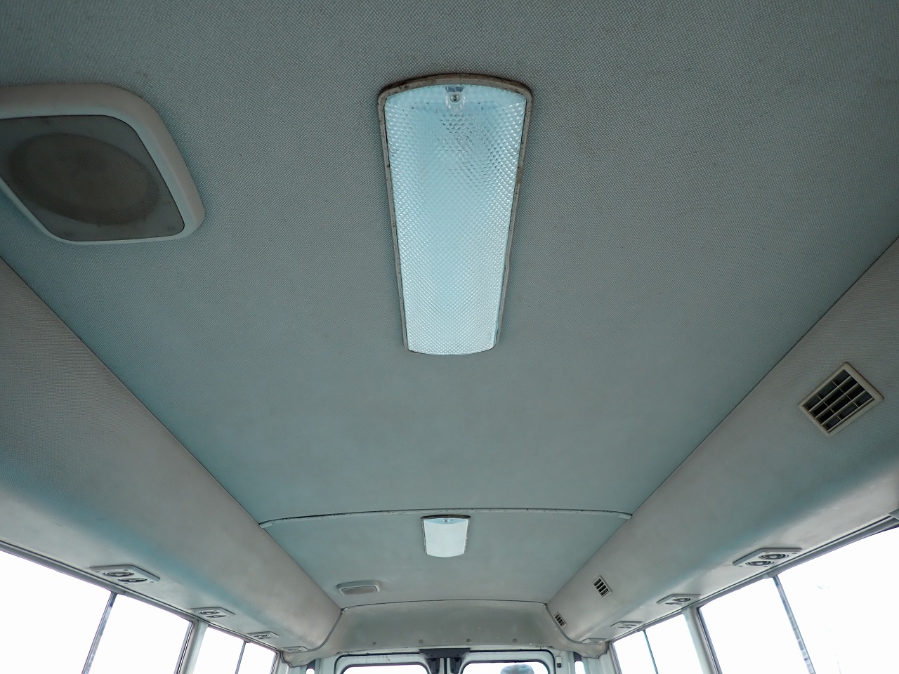 NISSAN Civilian Bus