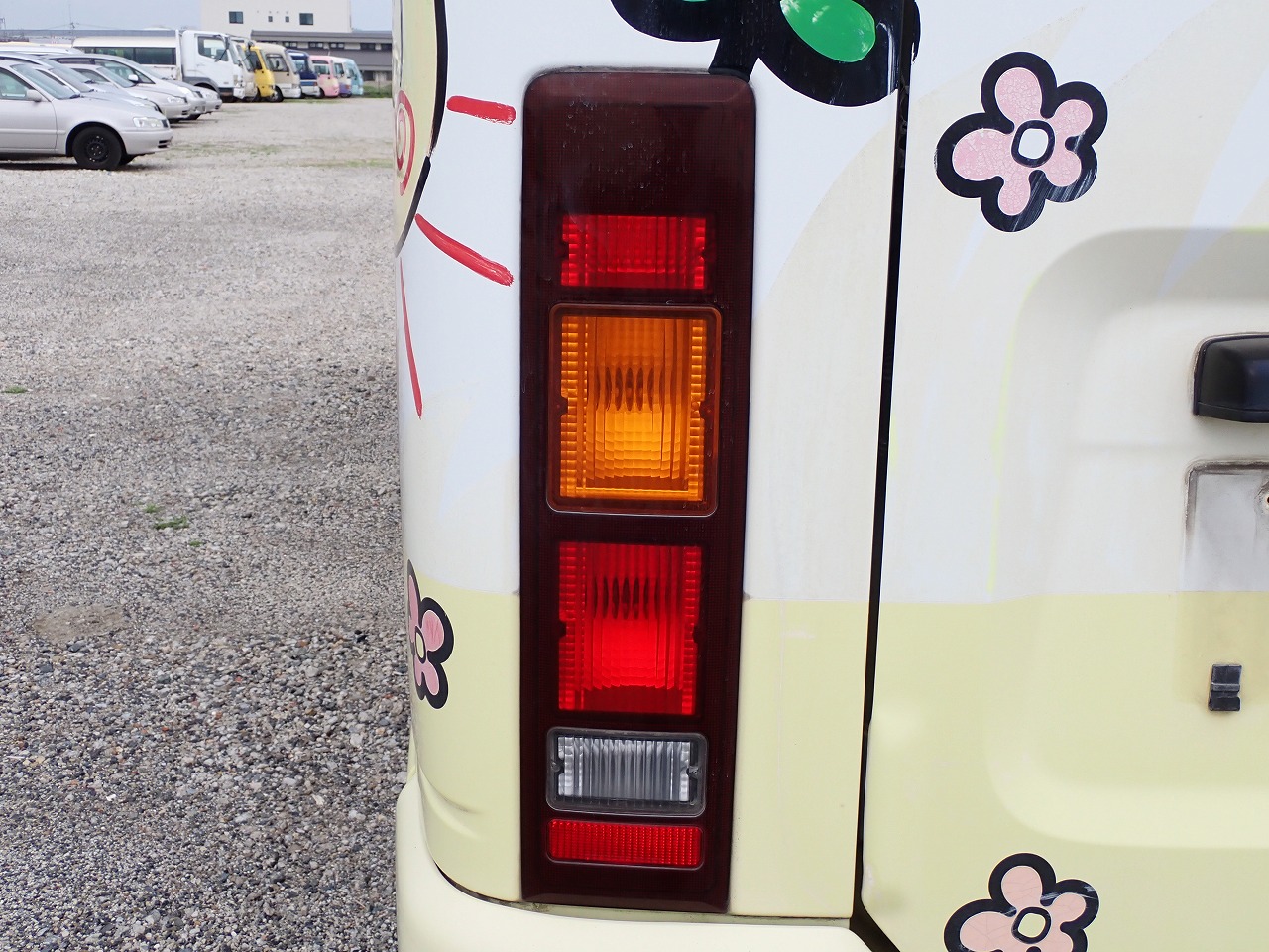 NISSAN Civilian Bus