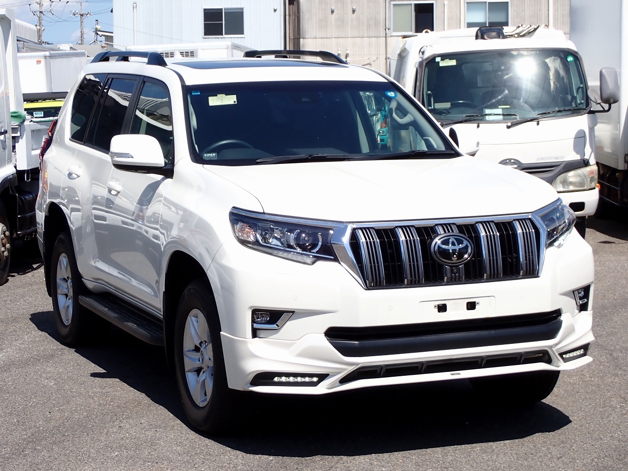 TOYOTA Land Cruiser Prado