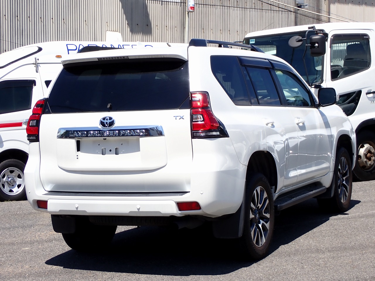 TOYOTA Land Cruiser Prado
