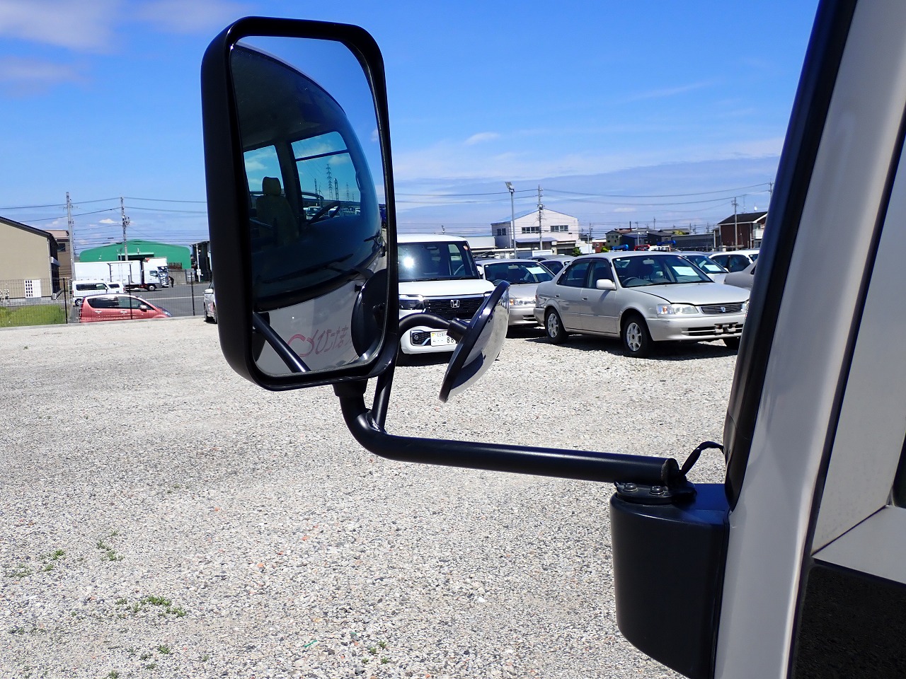 MITSUBISHI Rosa