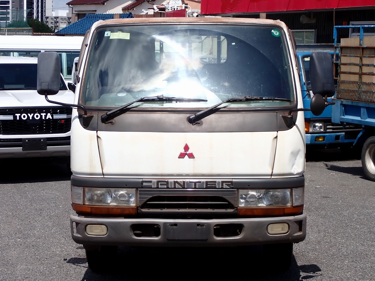 MITSUBISHI FUSO Canter