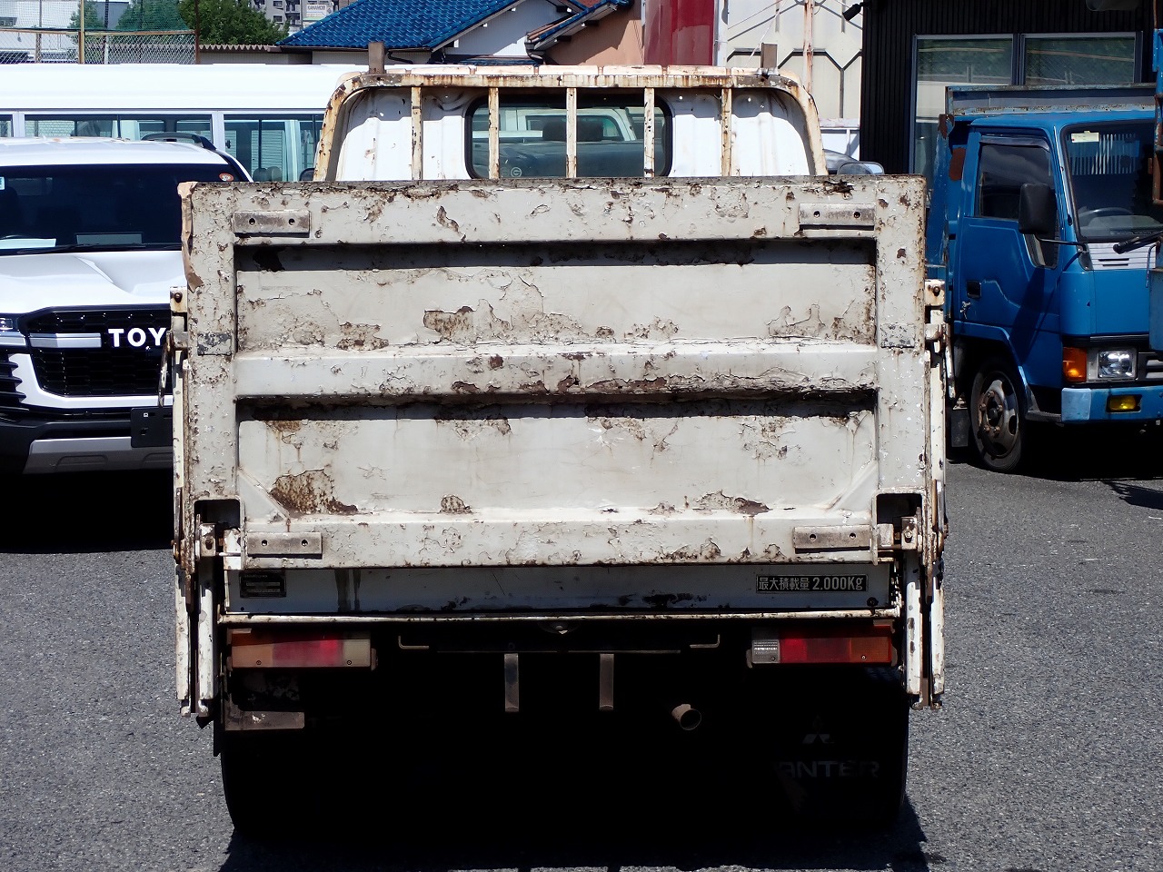 MITSUBISHI FUSO Canter