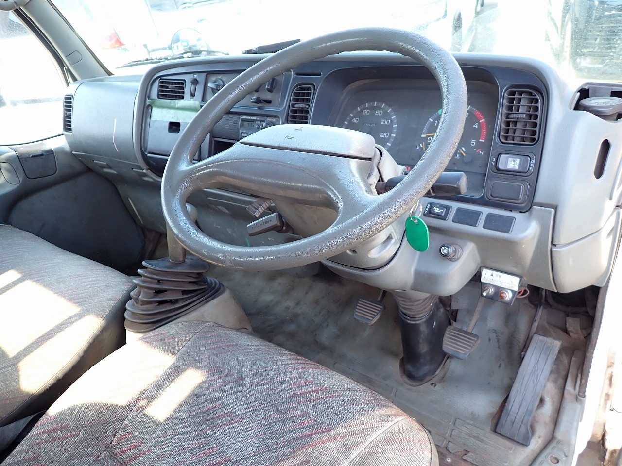 MITSUBISHI FUSO Canter
