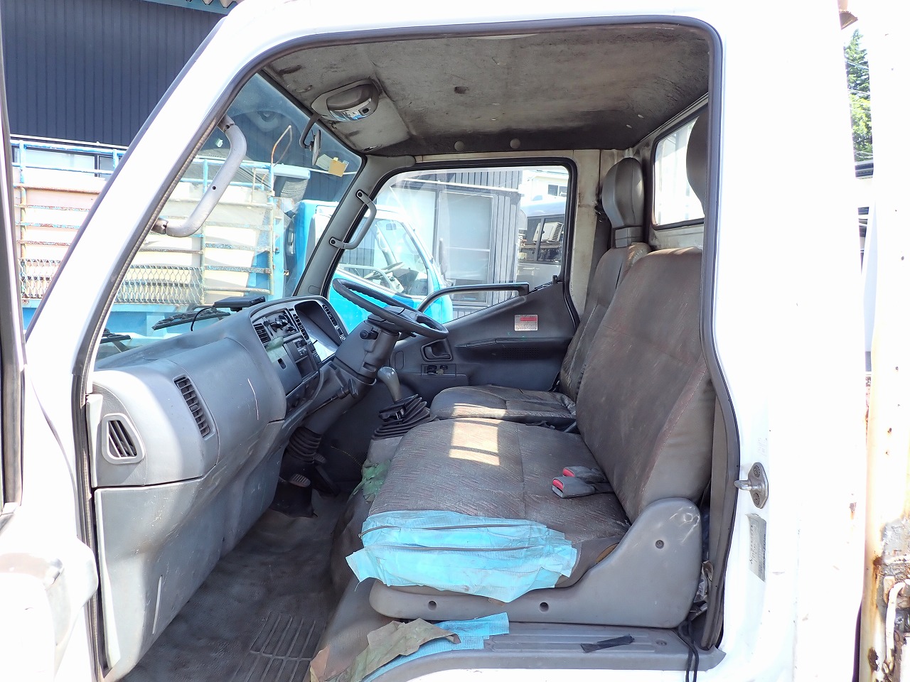 MITSUBISHI FUSO Canter