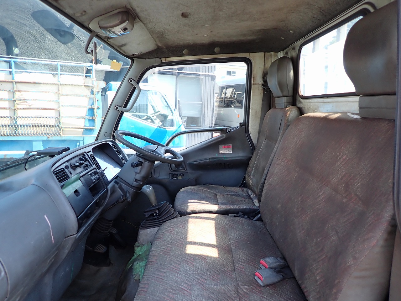 MITSUBISHI FUSO Canter