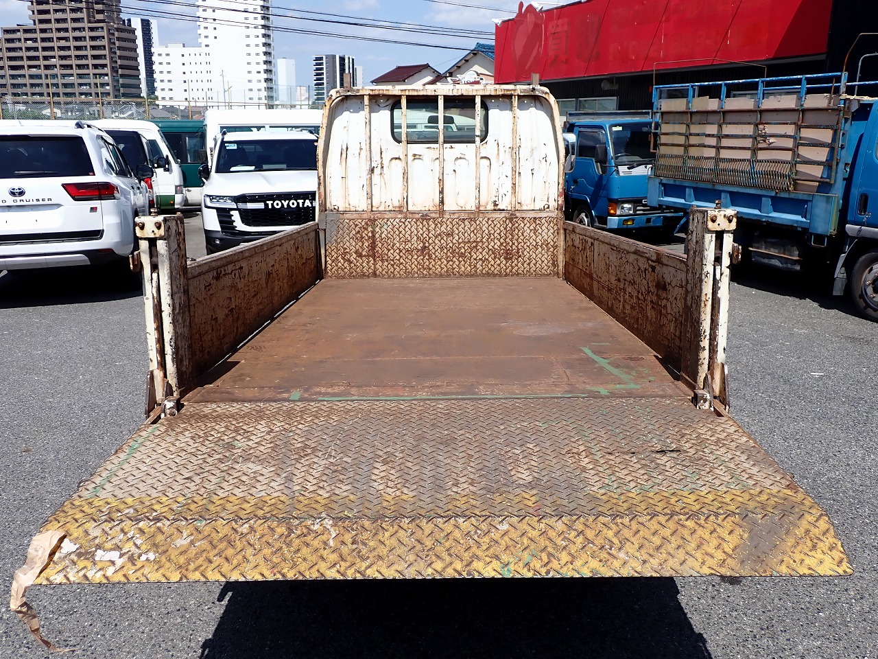 MITSUBISHI FUSO Canter