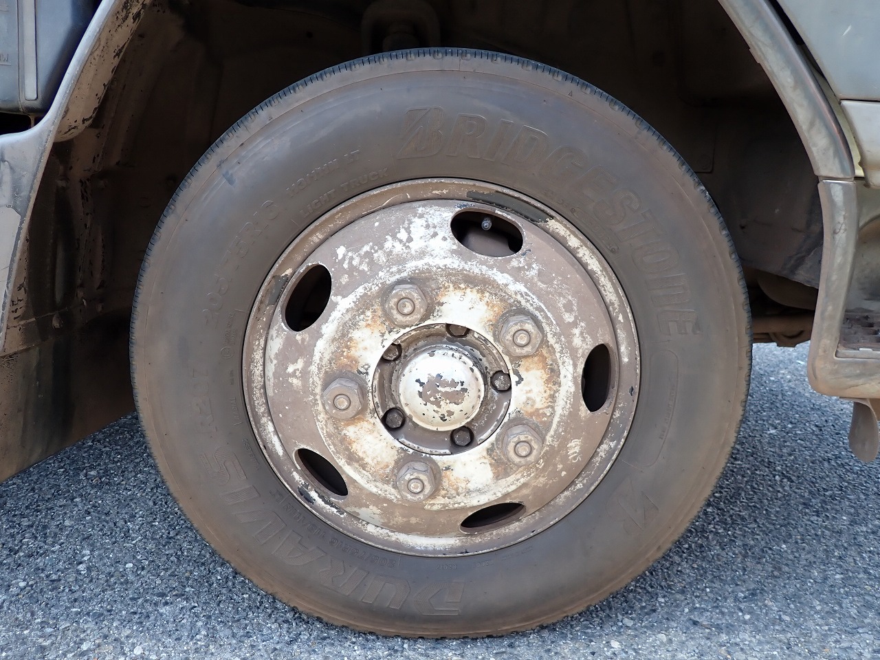MITSUBISHI FUSO Canter