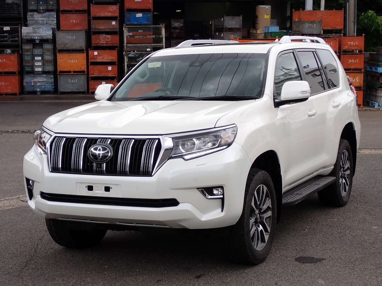 TOYOTA Land Cruiser Prado