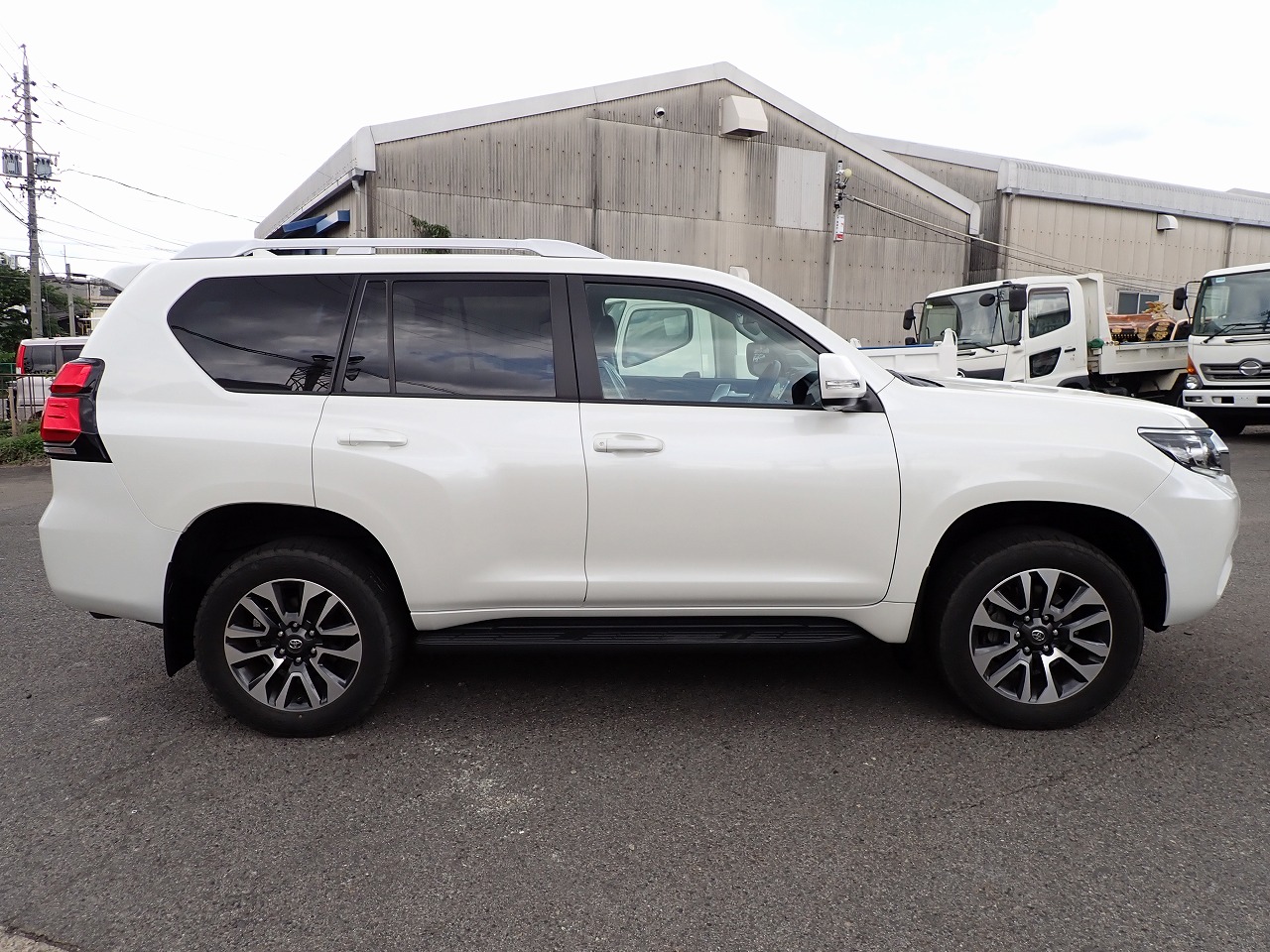 TOYOTA Land Cruiser Prado