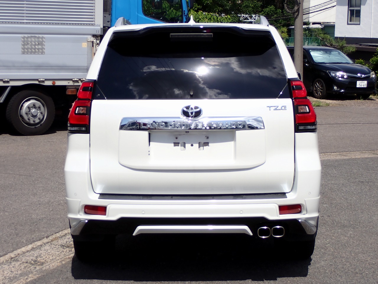 TOYOTA Land Cruiser Prado